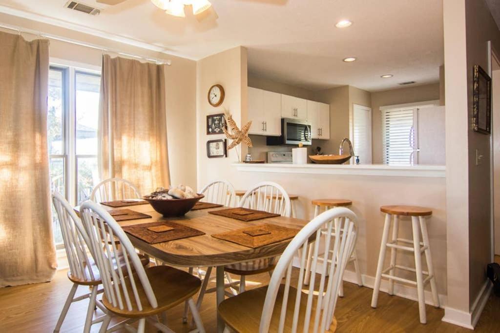 Pelican Point Unobstructed Beach Views Beach Access Out Back Door! Harbor Island Buitenkant foto